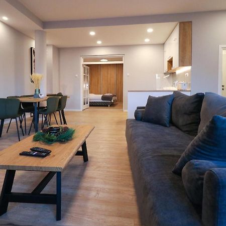 Heart Of Nis Lux Apartment Luaran gambar