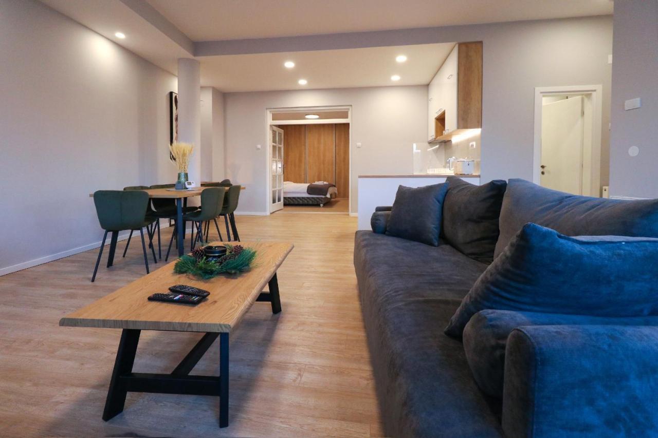 Heart Of Nis Lux Apartment Luaran gambar