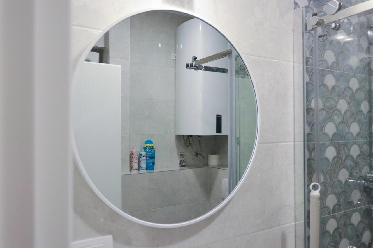 Heart Of Nis Lux Apartment Luaran gambar