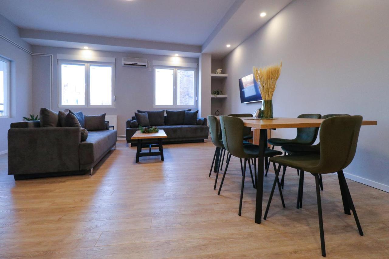 Heart Of Nis Lux Apartment Luaran gambar